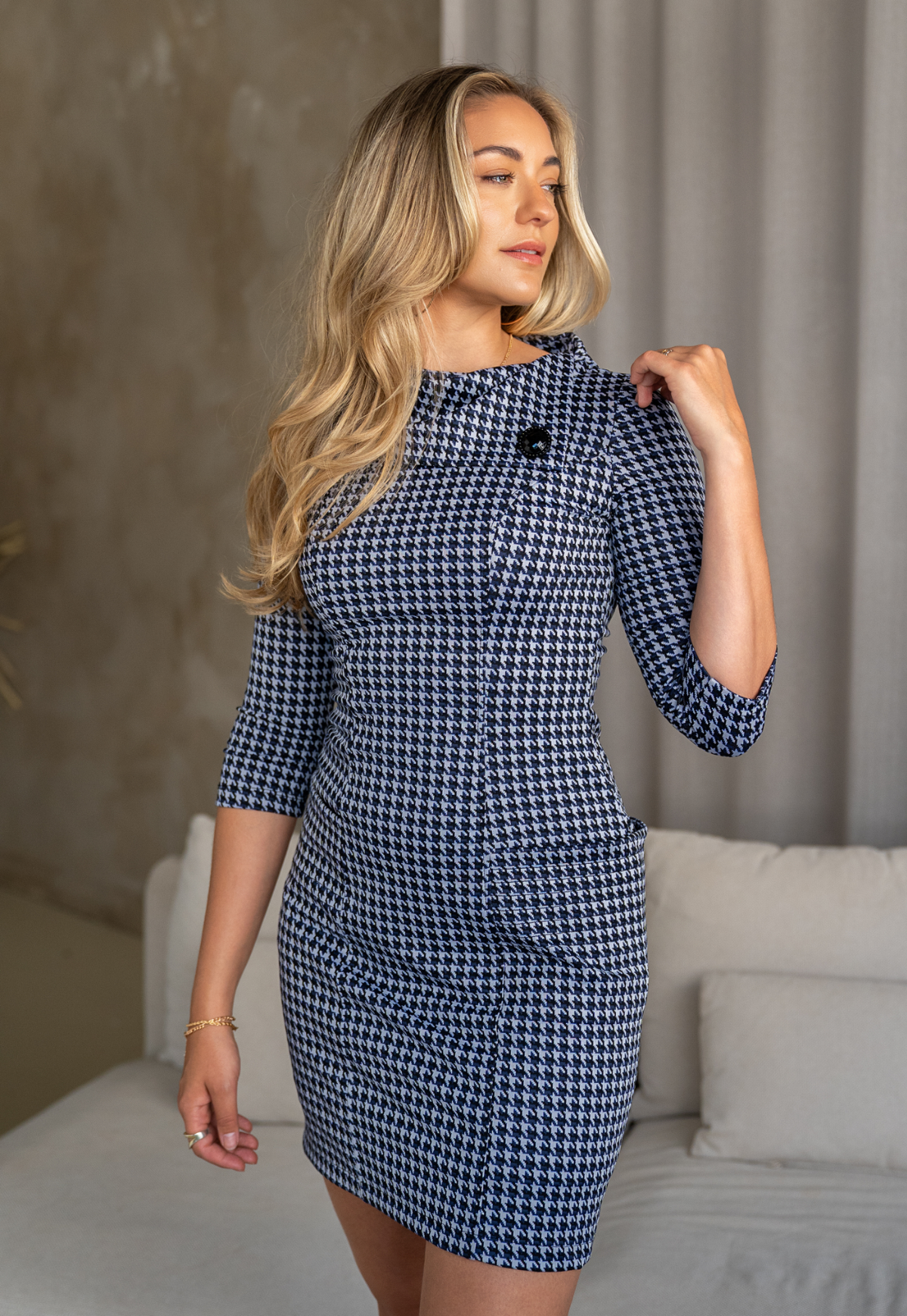 Priscilla blue